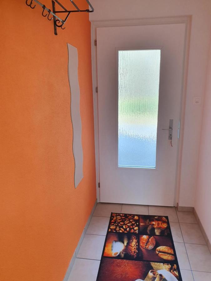 Escape Apartment *